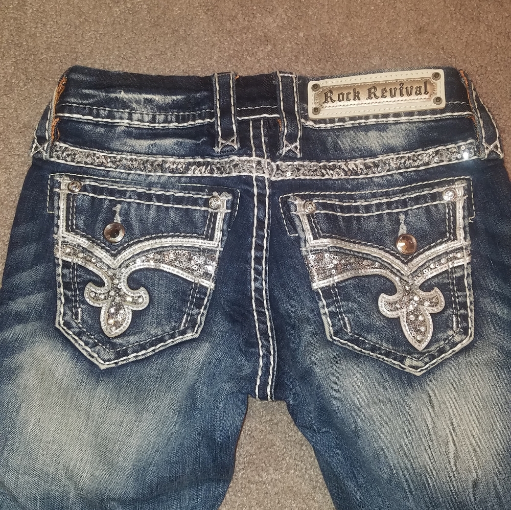 Rock revival Jean's